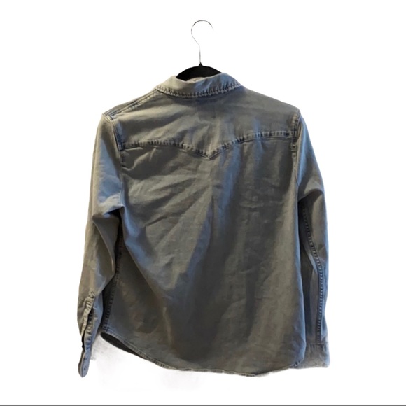 LEVI’S Button Up Top - Picture 2 of 5